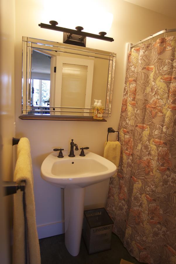 Collins House B And B Ganges Luaran gambar